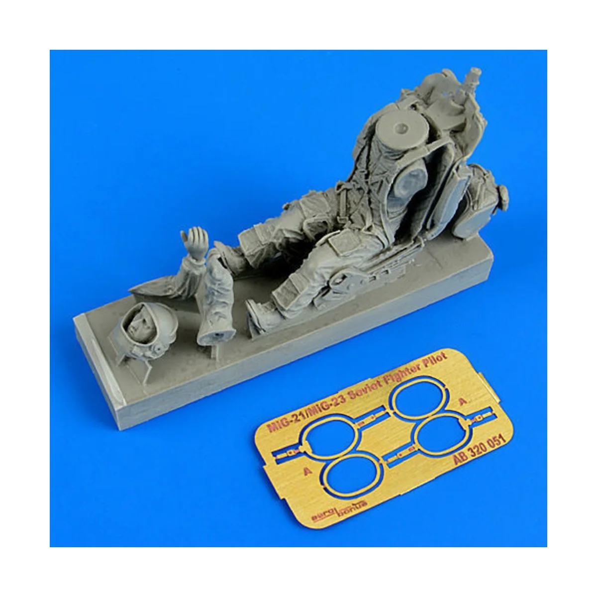 Soviet fighter pilot with ejection seat - Aerobonus 320.051