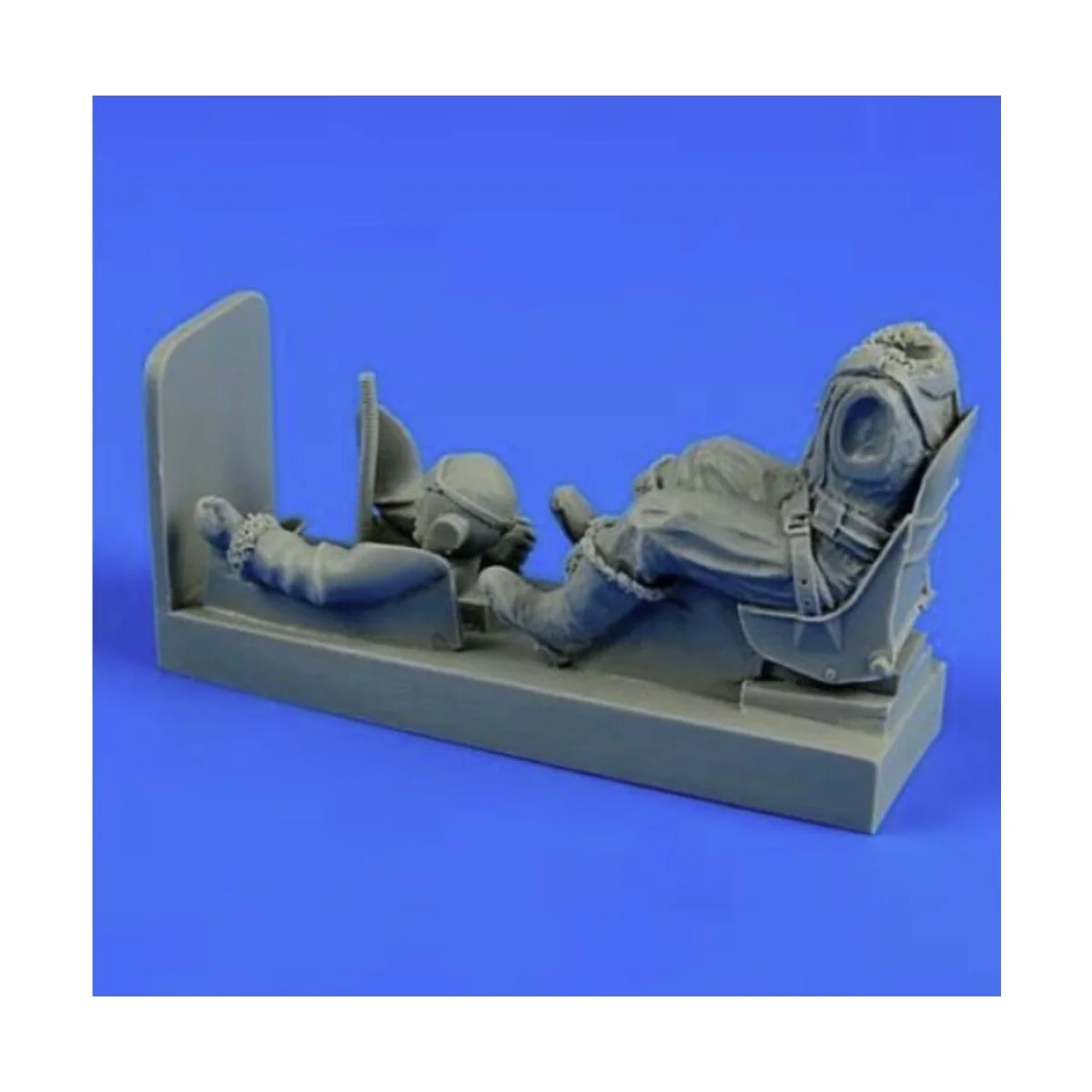 R.A.F. pilot with seat for Spitfire, 1/32 - Aerobonus 320.059 R.A.F. pilot with seat for Spitfire, 1/32 - Aerobonus 320.059