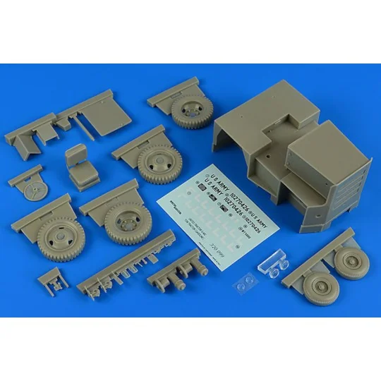 UNITED Tractor G-40C tow tractor, 1/32 - Aerobonus 320.099