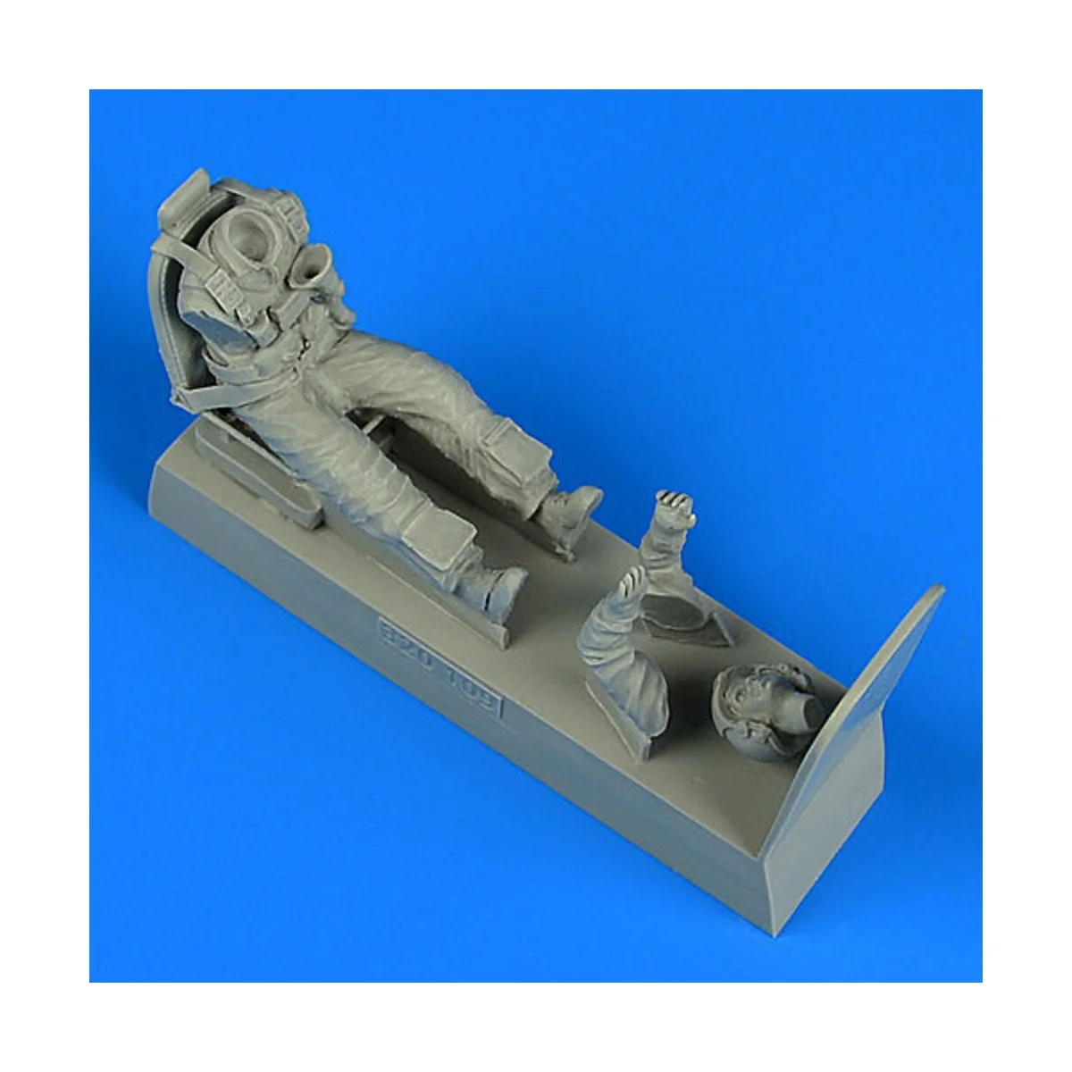 USAF Pilot with seat for A-1H Skyraider for Trumpeter, 1/32 - Aerob...