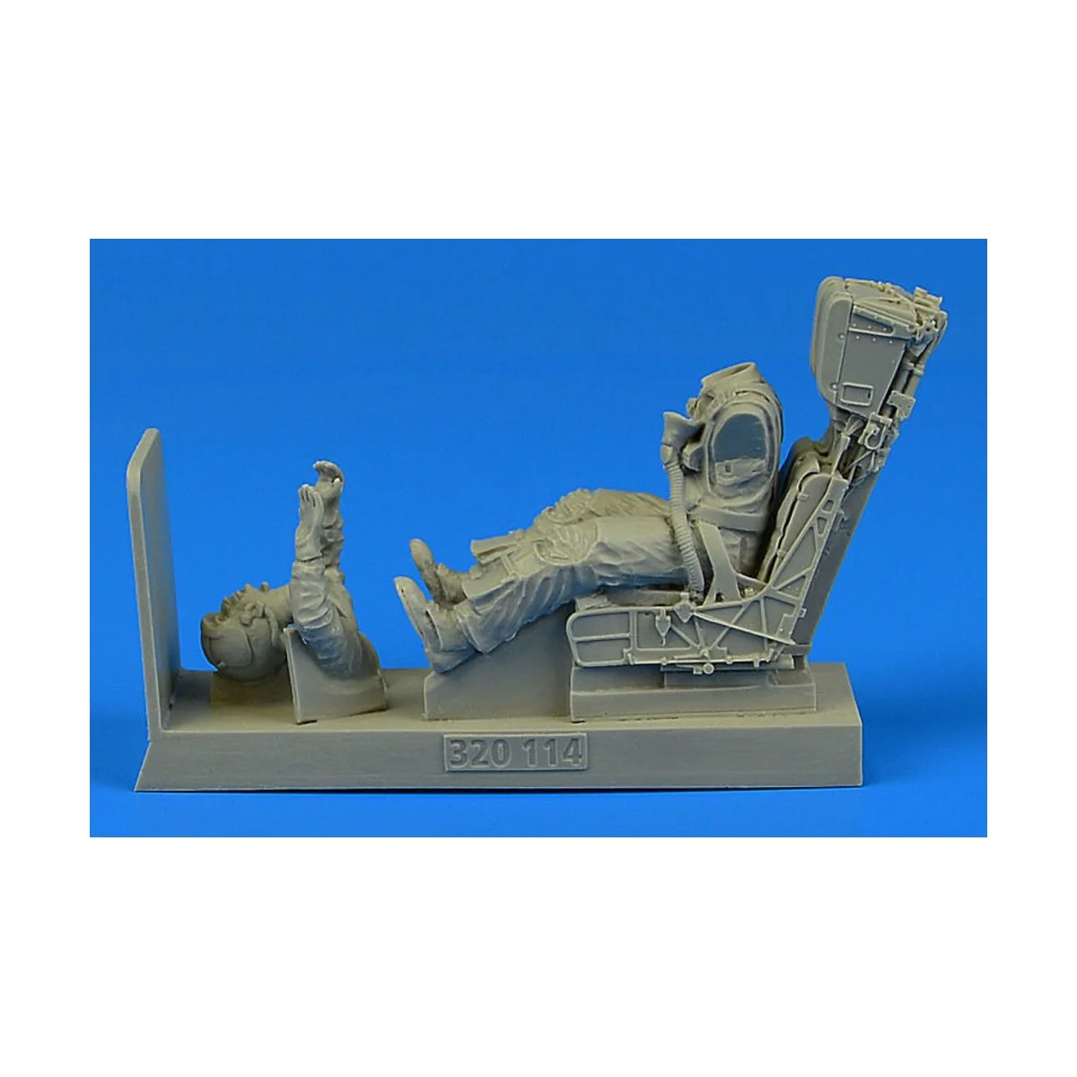 US Navy Pilot for F/A-18A/C with ejectio seat for Academy, 1/32 - A...