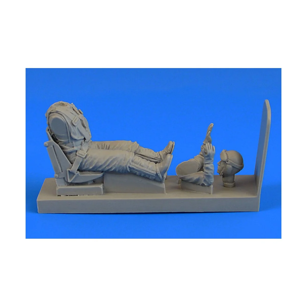 German Luftwaffe Pilot with seat f.Fw190 for Hasegawa/Revell - Aero...