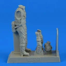 German Luftwaffe Pilot WWII with life jacket - Aerobonus 320.121