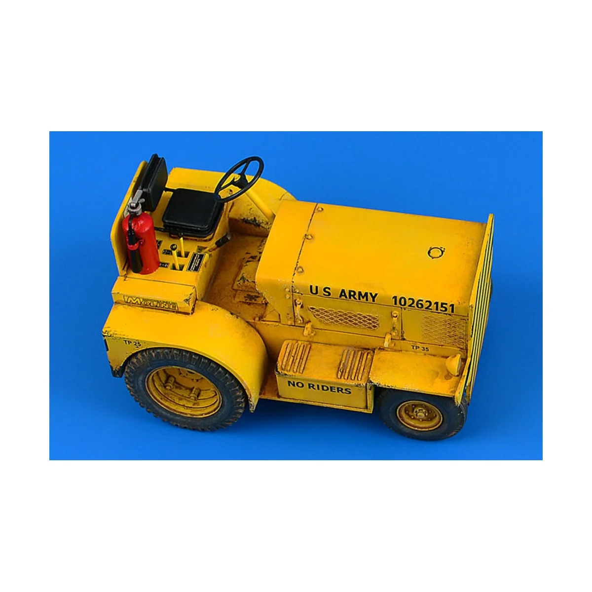 Minneapolis-Moline MT-40 Tow Tractor(US- NAVY), 1/32 - Aerobonus 32... Minneapolis-Moline MT-40 Tow Tractor(US- NAVY), 1/32 - Aerobonus 32...