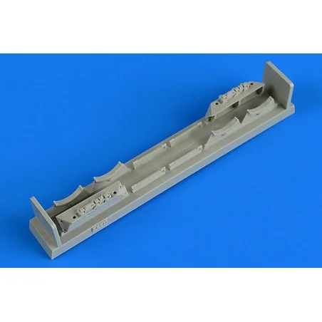 Tail pylon racks for MiG-23B/MiG-27 for Trumpeter, 1/32 - Aerobonus...