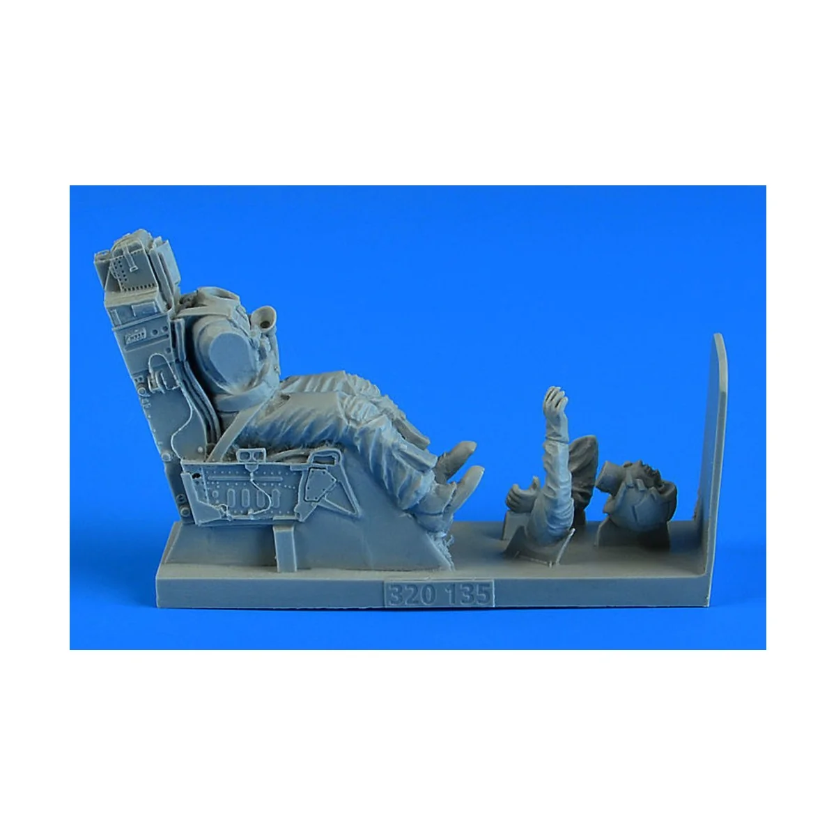 USAF Pilot with ej. seat for F-117A f.REV/TRUM, 1/32 - Aerobonus 32...