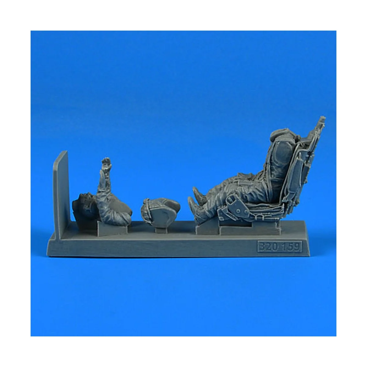 Soviet Pilot with ej. seat for MiG-21 for TRUMPETER, 1/32 - Aerobon...