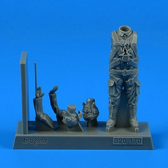 Japanese WWII Fighter Pilot or Japanese WWII Kamikaze Pilot, 1/32 -...