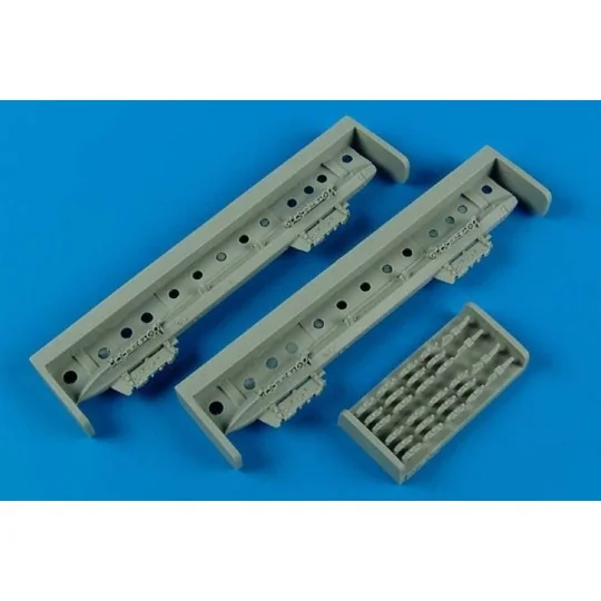 US NAVY multiple ejector rack MER-7 - Aerobonus 480.057