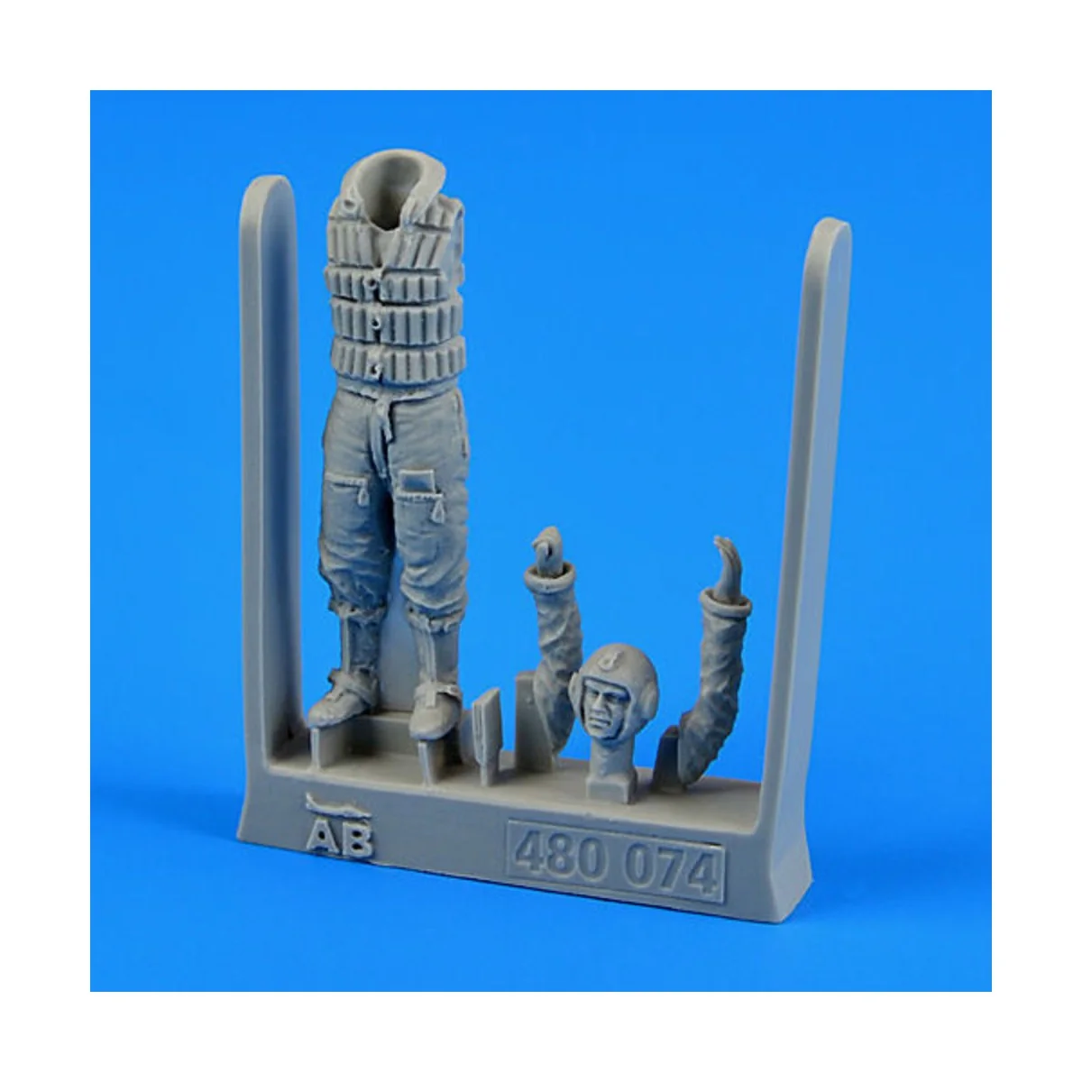 German Luftwaffe Pilot WWII withlife jac, 1/48 - Aerobonus 480.074 German Luftwaffe Pilot WWII withlife jac, 1/48 - Aerobonus 480.074