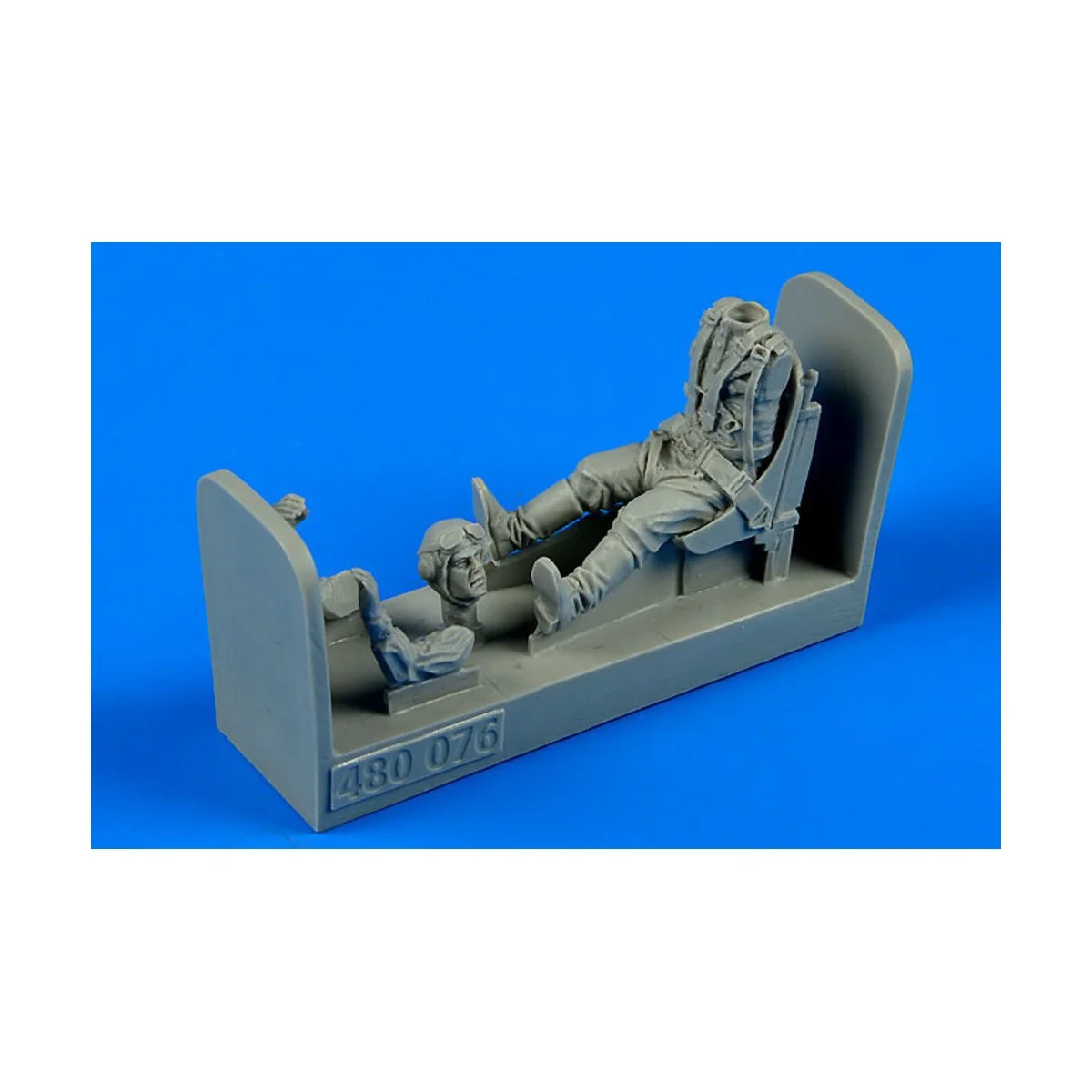 Russian WWII pilot with seat for P-39 Ai, 1/48 - Aerobonus 480.076 Russian WWII pilot with seat for P-39 Ai, 1/48 - Aerobonus 480.076