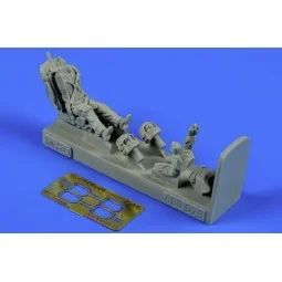 Soviet fighter pilot with ej.seat MiG-25, 1/48 - Aerobonus 480.079