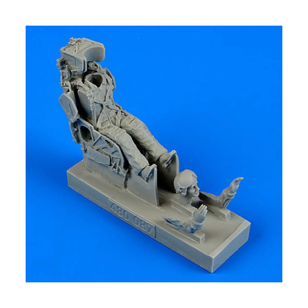 Russian pilot w.KS-4 ejection seat f.Su7 - Aerobonus 480.087