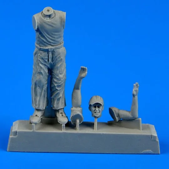 U.S.Army aircraft mechanic WWII-Pacific, 1/48 - Aerobonus 480.108 U.S.Army aircraft mechanic WWII-Pacific, 1/48 - Aerobonus 480.108