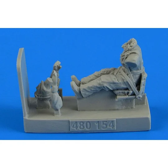 Soviet Woman Pilot WWII with seat f.Po-2 for ICM, 1/48 - Aerobonus ...