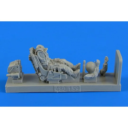 Soviet Fighter Pilot w.ejection seat for Su-27 Flanker f.Academy - ...