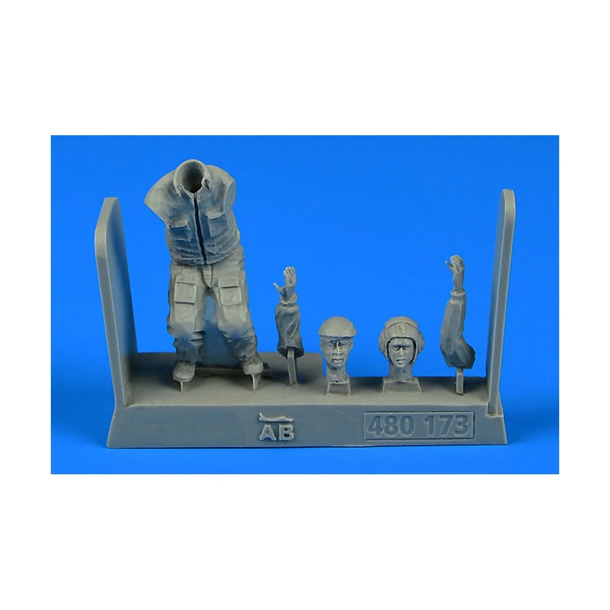 Soviet Aircraft Mechanic-the period of the Warsaw pact (2), 1/48 - ... Soviet Aircraft Mechanic-the period of the Warsaw pact (2), 1/48 - ...