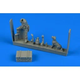 Middle East Allied Pilot WWII with dog - Aerobonus 480.179