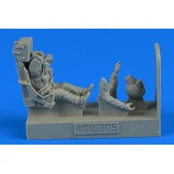 USAF Fighter Pilot with ejection seat for F-80 Shooting Star, 1/48 ...