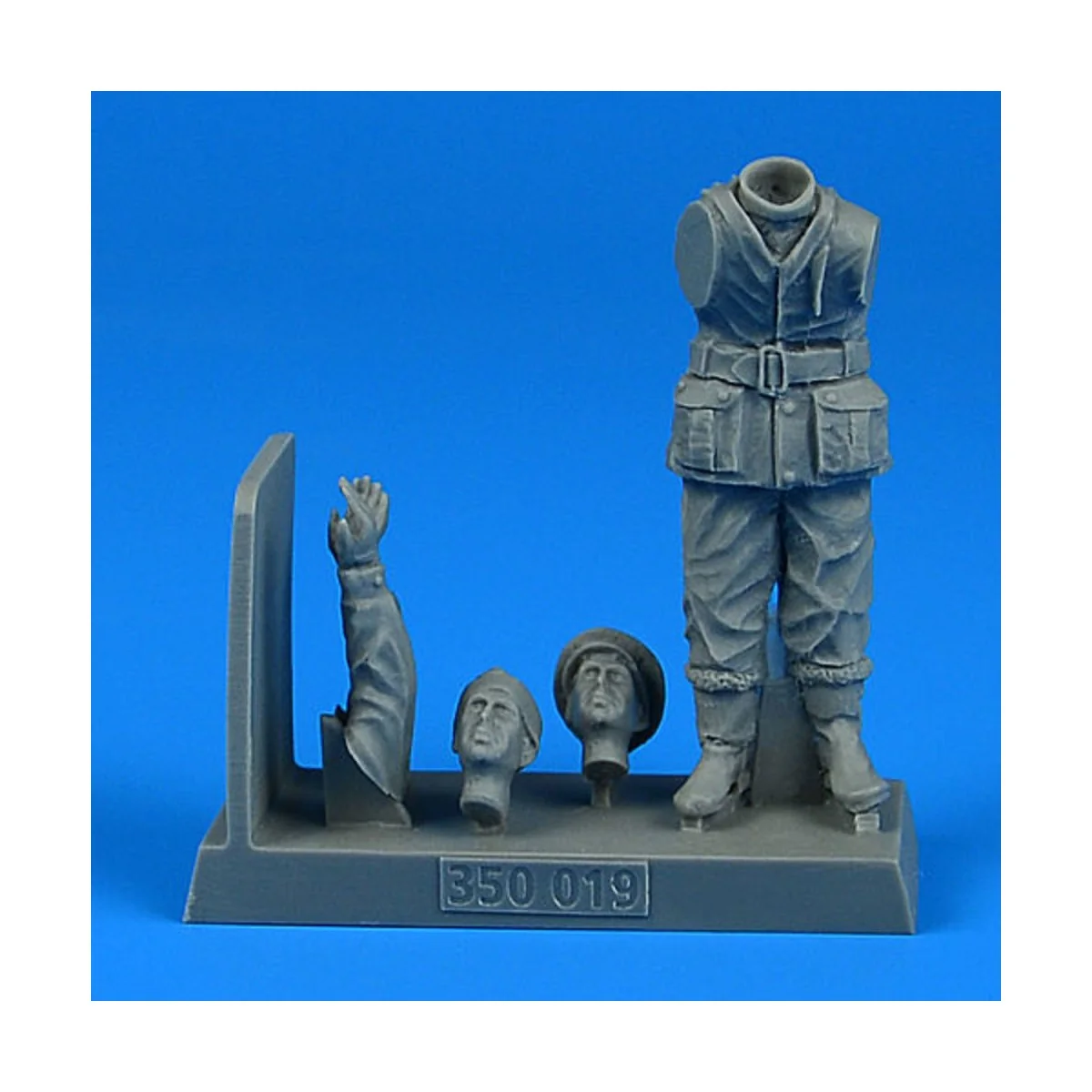 British WW2 Sailor for the HMS X-craft submarine for MERIT, 1/35 - ... British WW2 Sailor for the HMS X-craft submarine for MERIT, 1/35 - ...