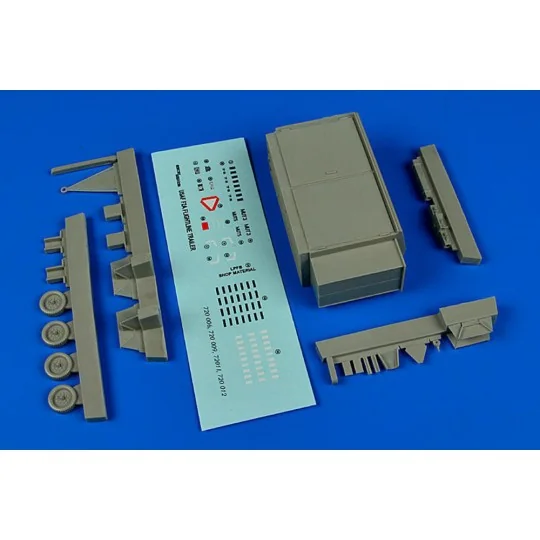 USAF F-2A flightline maintenance shop tr, 1/72 - Aerobonus 720.011 USAF F-2A flightline maintenance shop tr, 1/72 - Aerobonus 720.011