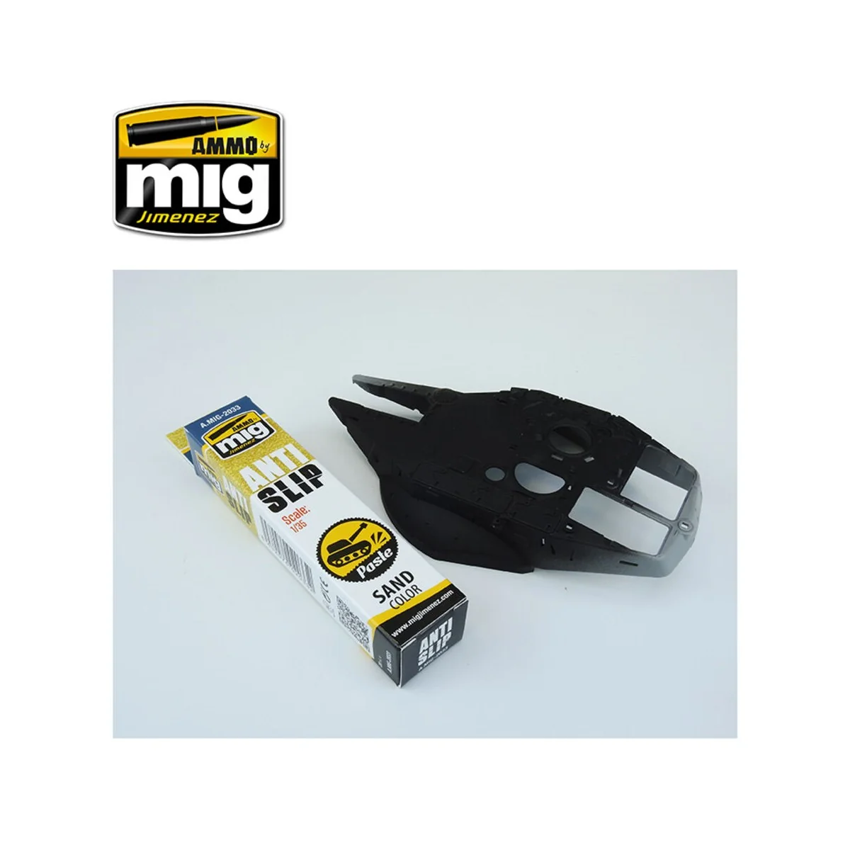 Anti-Slip Paste - Sand Color (for 1/35 scale) - AMMO by MIG Jimenez...