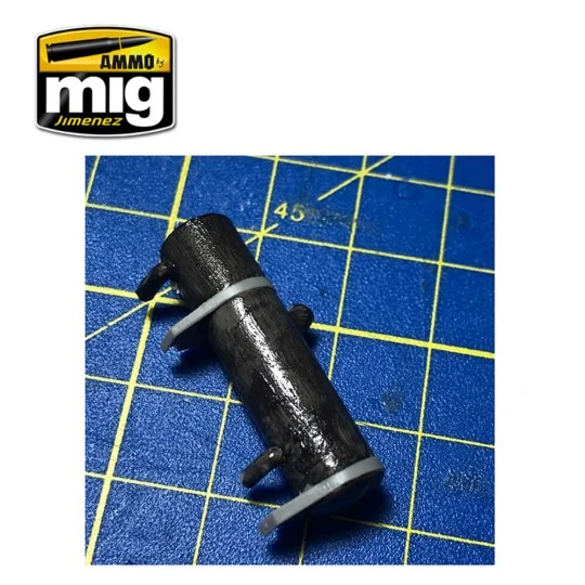 Anti-Slip Paste - Black Color (for 1/72 & 1/48 scales) - AMMO by MI...
