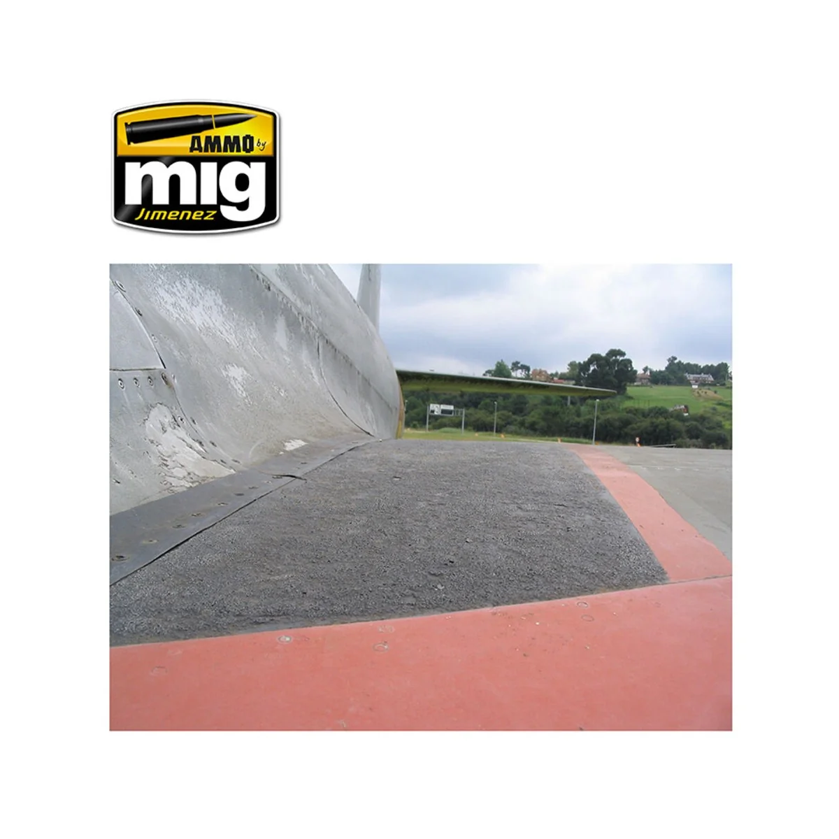 Anti-Slip Paste - Black Color (for 1/72 & 1/48 scales) - AMMO by MI...