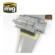 Anti-Slip Paste - Black Color (for 1/72 & 1/48 scales) - AMMO by MI...