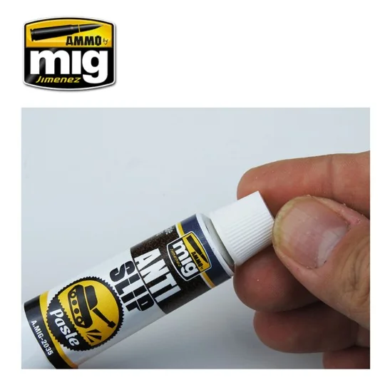 Anti-Slip Paste - Brown Color (for 1/35 scale) - AMMO by MIG Jimene...