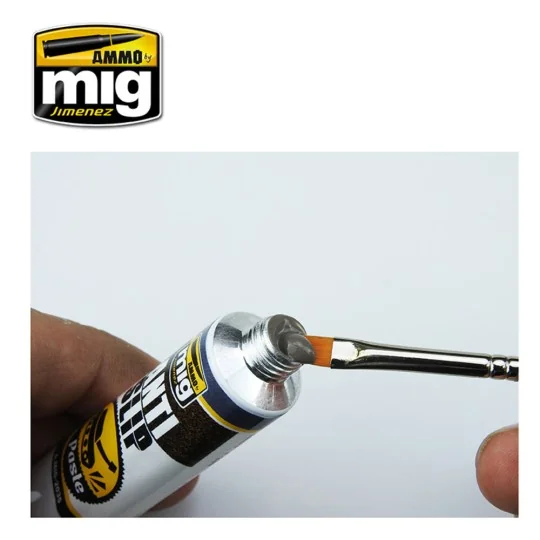 Anti-Slip Paste - Brown Color (for 1/35 scale) - AMMO by MIG Jimene...