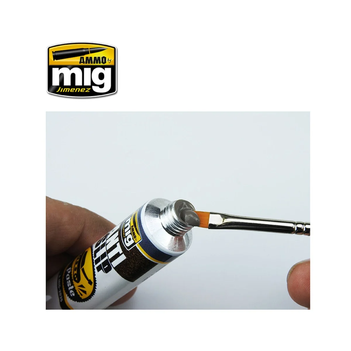Anti-Slip Paste - Brown Color (for 1/35 scale) - AMMO by MIG Jimene...
