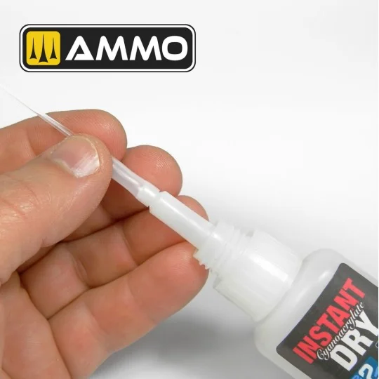 Precision Cyano Applicator - AMMO by MIG Jimenez A.MIG-8229