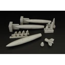 US 300gal Fuel tanks, 1/48 - Brengun BRL48105