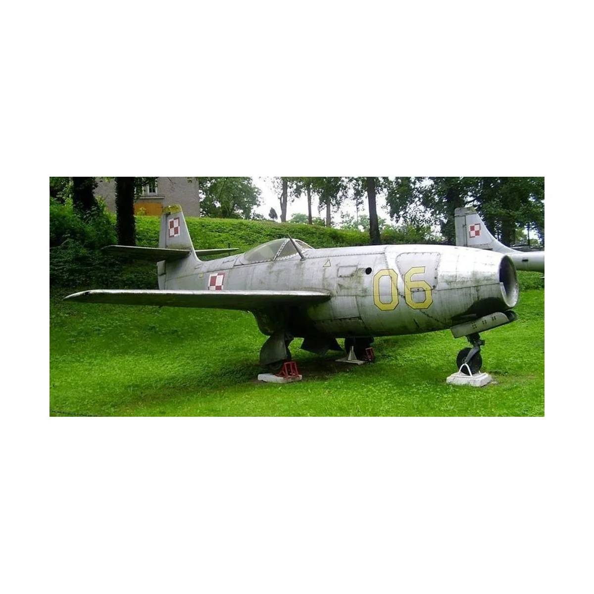 Jakovlev Jak-23 Flora, 1/32 - Planet Models 129-PLT236