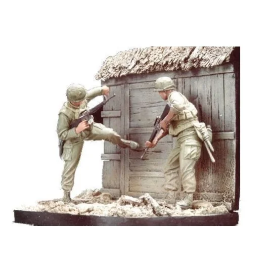 U.S. Marines Battel of Hue 1968(1)w/base, 1/35 - Hobby Fan HF508