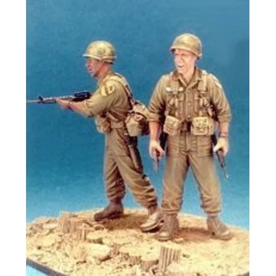 First Cavalry 1965 LZ-Ray- 2 Fig. w/Base, 1/35 - Hobby Fan HF538