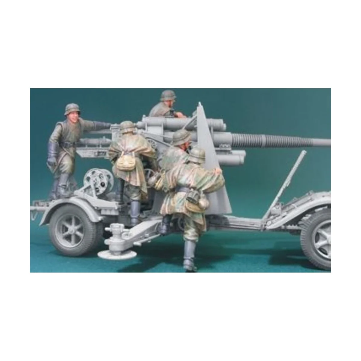 8.8cm Flak Crew set 3 eastern front 5Fig, 1/35 - Hobby Fan HF571