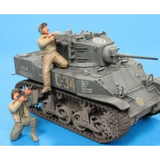U.S. M5A1 Tank Crew & Sandbags- 2 Fig., 1/35 - Hobby Fan HF582 U.S. M5A1 Tank Crew & Sandbags- 2 Fig., 1/35 - Hobby Fan HF582