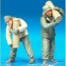 Ger. 15cm Artillery Crew (I) Winter/2Fig, 1/35 - Hobby Fan HF591