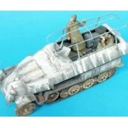 Sd.Kfz. 251/3 Ausf.C Command. Veh./2 Fig, 1/35 - Hobby Fan HF593 Sd.Kfz. 251/3 Ausf.C Command. Veh./2 Fig, 1/35 - Hobby Fan HF593