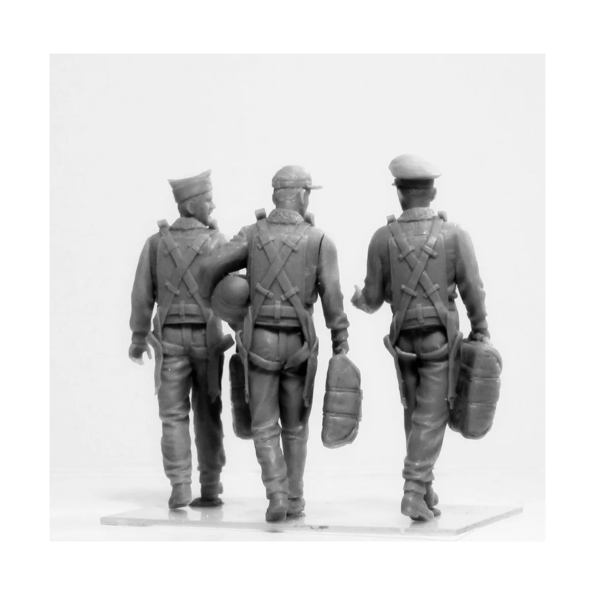 USAAF Pilots (1941-1945) (3 figures), 1/32 - ICM 32104 USAAF Pilots (1941-1945) (3 figures), 1/32 - ICM 32104