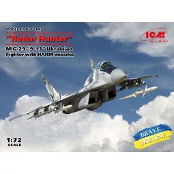 Radar Hunter MiG-29 '9-13 Ukrainian Fighter with HARM missiles, 1/7...