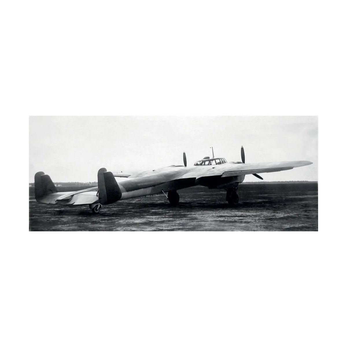 Do 215B-4 WWII Reconnaissance Plane - ICM 72305