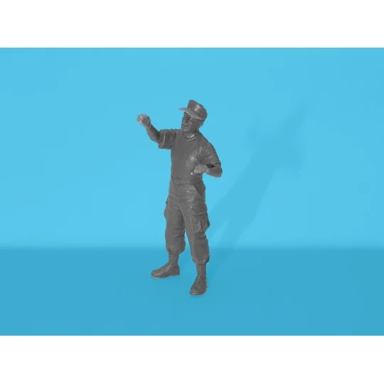 Helicopters Ground Personnel (Vietnam War) (100% new molds) - ICM 5...