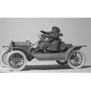 American Sport Car Drivers(1910s)(1 male 1 female figures) - ICM 24014