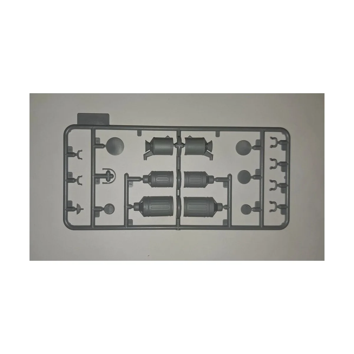 American Gasoline Loaders (1910s)(2 figu - ICM 24018