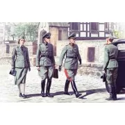 WWII German Staff Personnel (4 figures) - ICM 35611