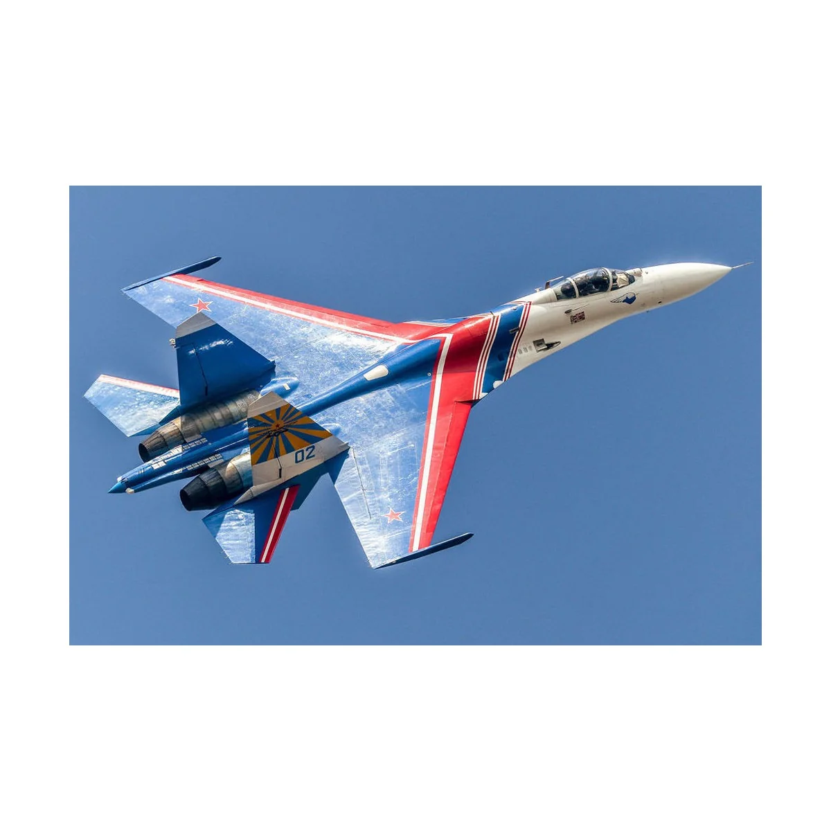 Su-27 Flanker B - Russian Knights Aerobatic Team, 1/48 - Hobby Boss...
