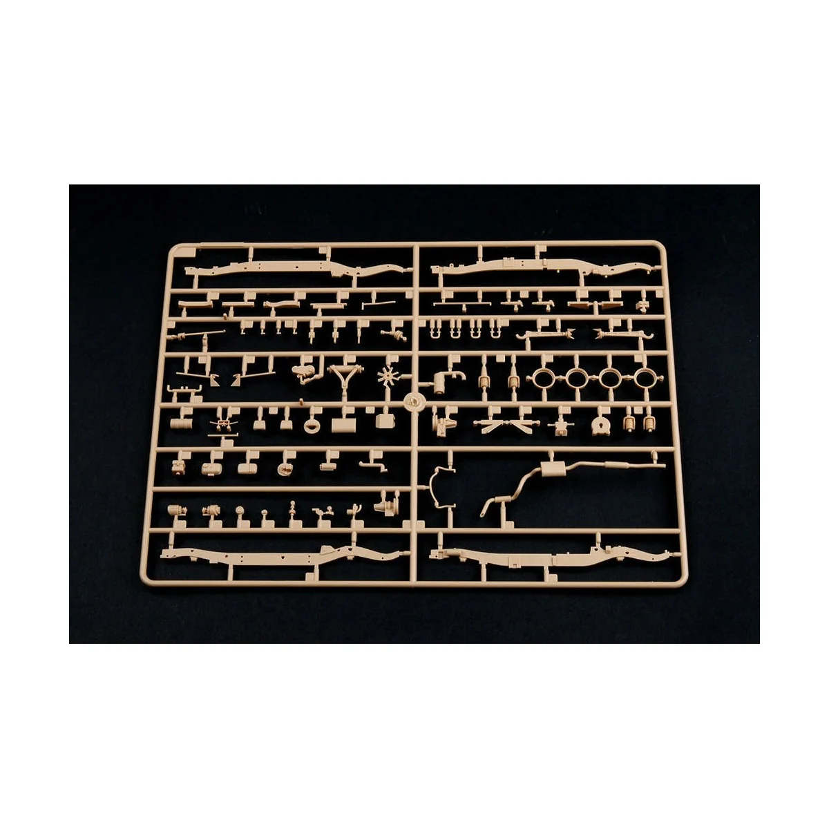 Defender110 HardTop, 1/35 - Hobby Boss 82448